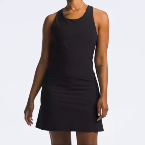 The North Face Arque Hike Dress NWT size Large Black Racerback Attached Shorts‎ - Picture 1 of 15